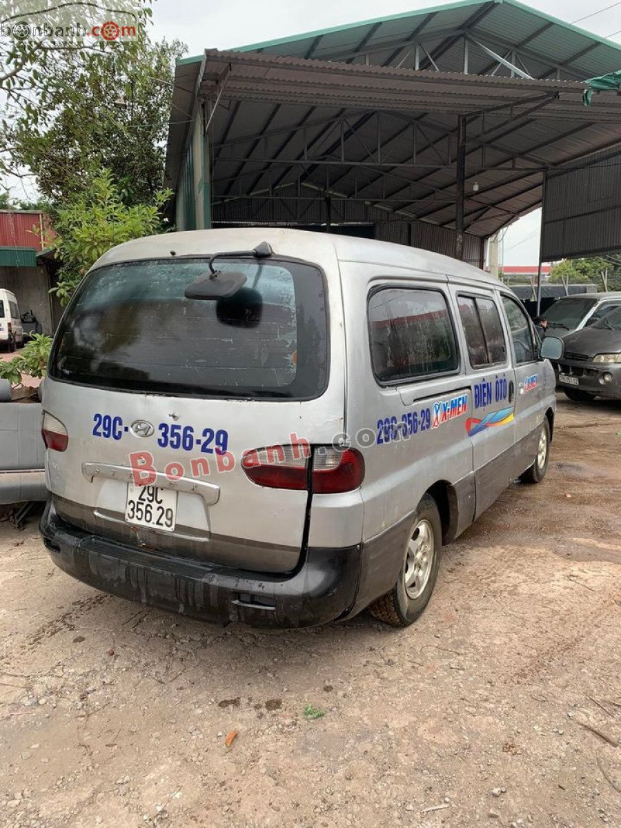 Hyundai Starex   Van 2.5 MT  2001 - Bán ô tô Hyundai Starex Van 2.5 MT 2001, màu bạc, xe nhập, giá tốt