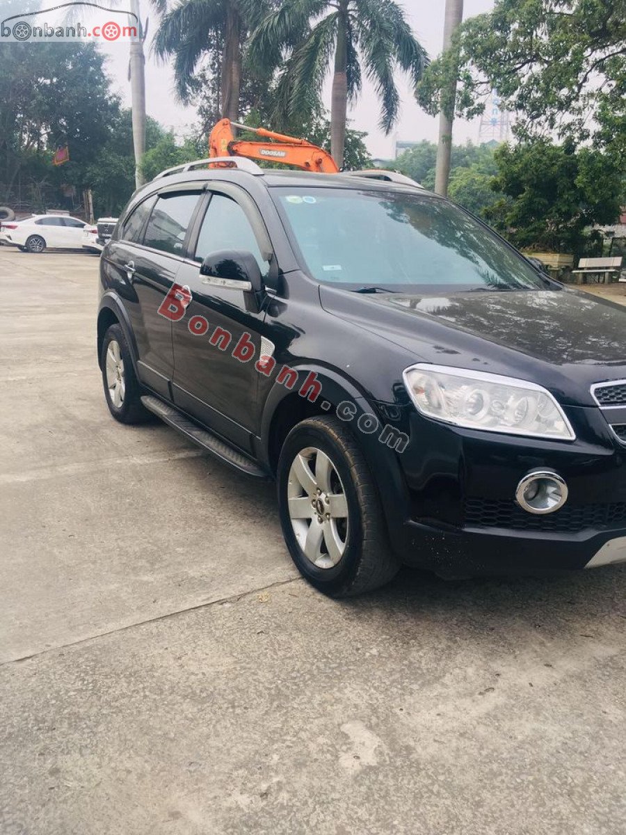 Chevrolet Captiva   LT 2.4 MT  2007 - Cần bán xe Chevrolet Captiva LT 2.4 MT năm sản xuất 2007, màu đen  