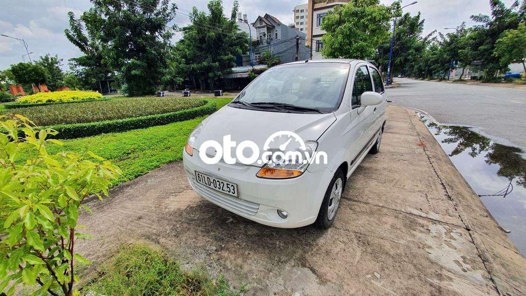 Chevrolet Spark 2005 - Bán ô tô Chevrolet Spark sản xuất 2005, màu trắng, giá tốt