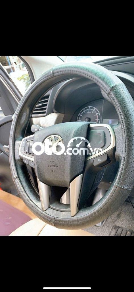 Toyota Innova 2021 - Bán Toyota Innova năm sản xuất 2021, màu bạc, nhập khẩu