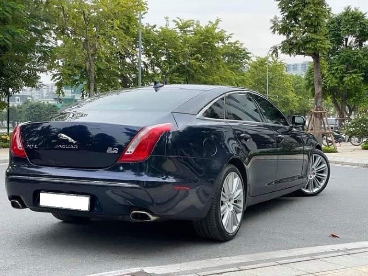 Jaguar XJL 2015 - Cần bán Jaguar XJL sản xuất 2015, màu xanh lam, xe nhập