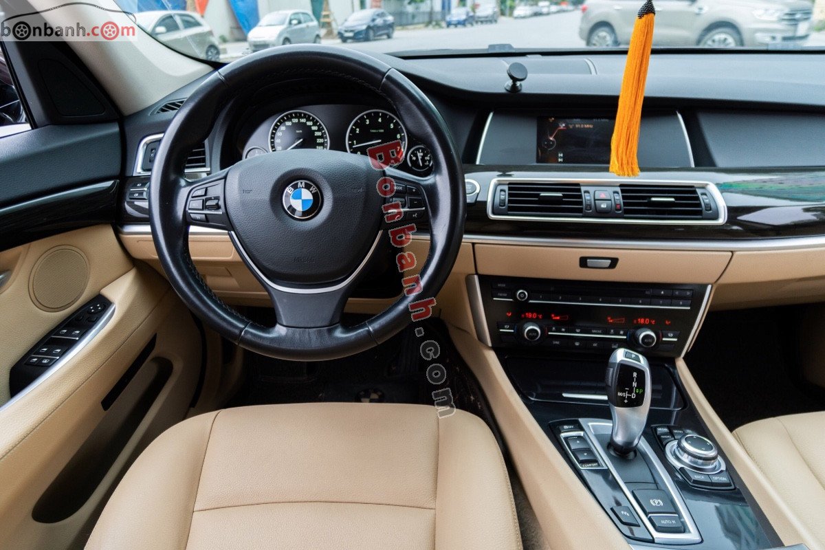 BMW 528i      2018 - Bán xe BMW 528i đời 2018, màu nâu, xe nhập còn mới