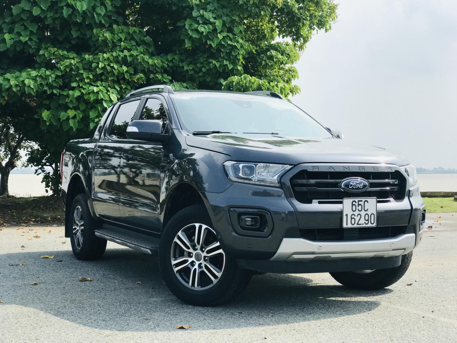 Ford Ranger 2020 - [Xe lướt] Ranger Wildtrak 2020 - chỉ với 400 triệu - xe cá nhân 1 chủ chạy kỹ xe còn y như mới - nhập Thái nguyên con