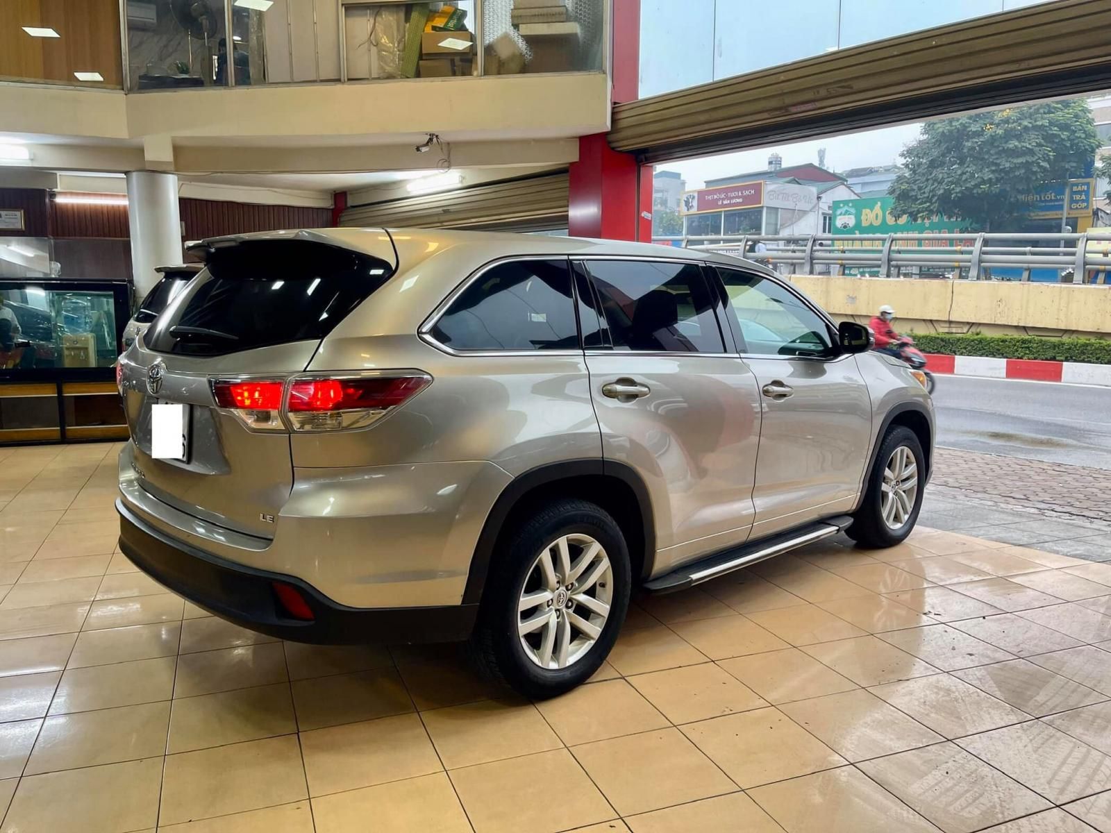 Toyota Highlander LE 2014 - Xe Toyota Highlander LE nhập Mỹ nguyên chiếc sản xuất năm 2014