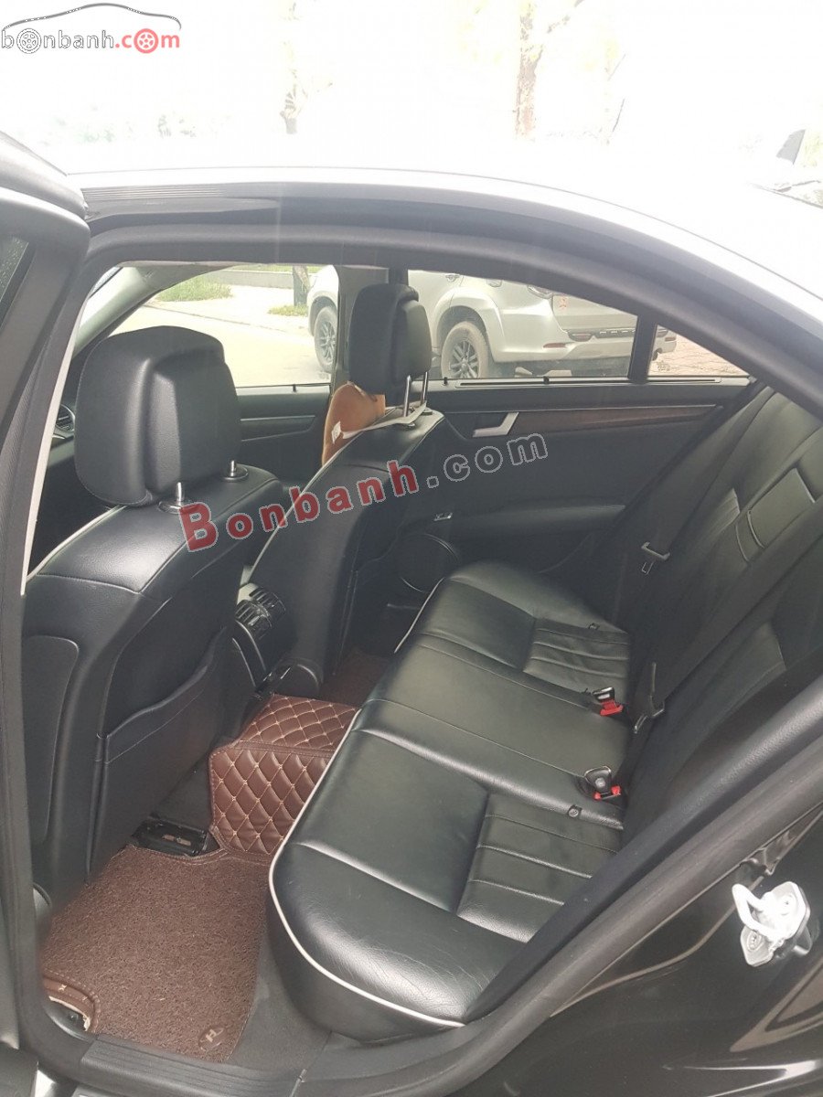 Mercedes-Benz C250 2012 - Bán Mercedes 2012, màu đen còn mới