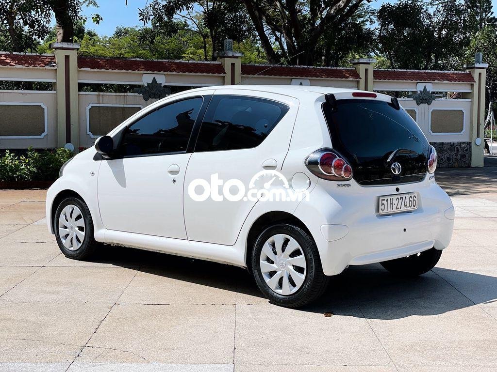 Toyota Aygo 2013 - Cần bán xe Toyota Aygo đời 2013, xe nhập còn mới