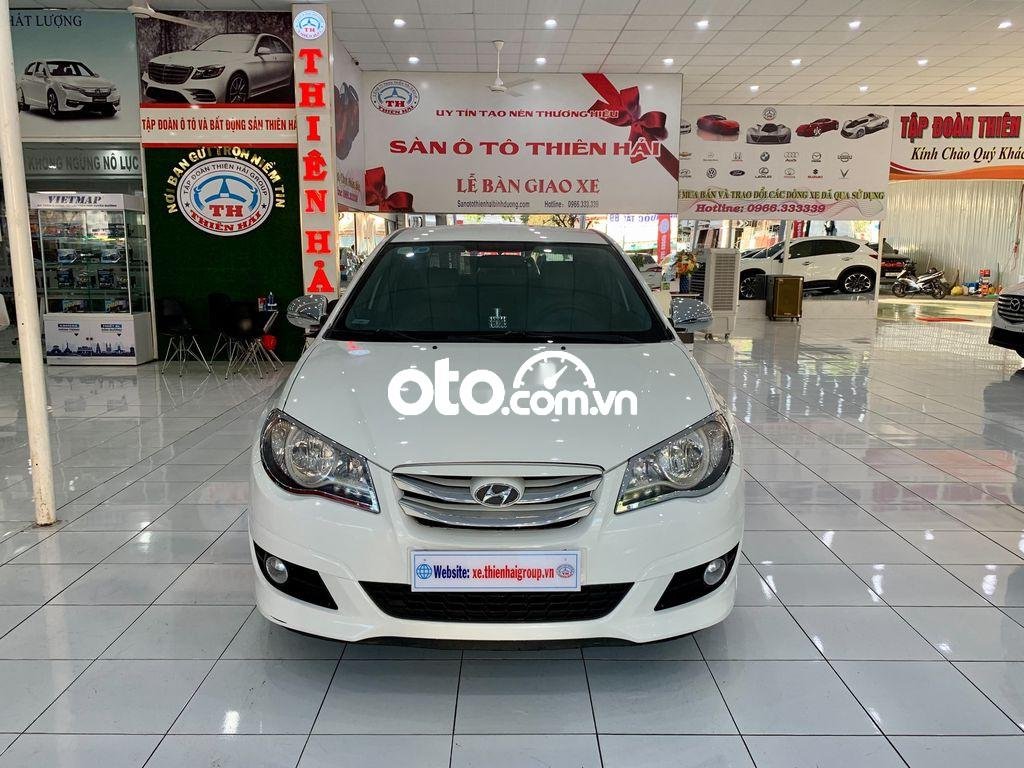 Hyundai Avante  1.6 MT 2012 - Bán Hyundai Avante 1.6 MT sản xuất 2012, màu trắng xe gia đình