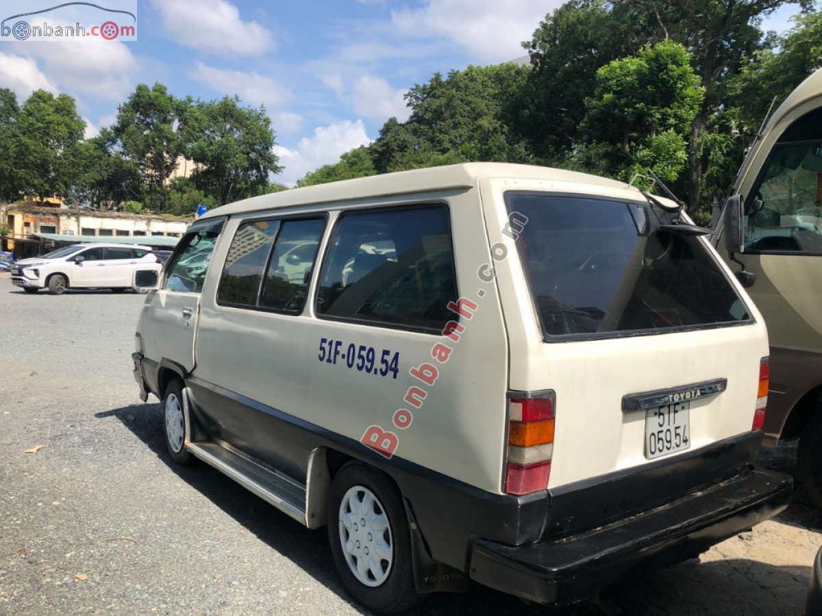 Toyota Van 1996 - Cần bán gấp Toyota Van sản xuất năm 1996, màu trắng, nhập khẩu chính chủ