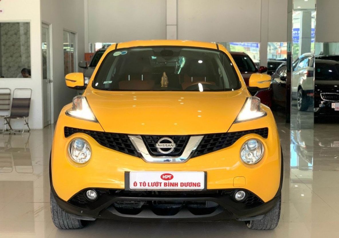 Nissan Juke 2015 - Cần bán Nissan Juke sản xuất 2015, màu vàng, nhập khẩu, giá chỉ 700 triệu