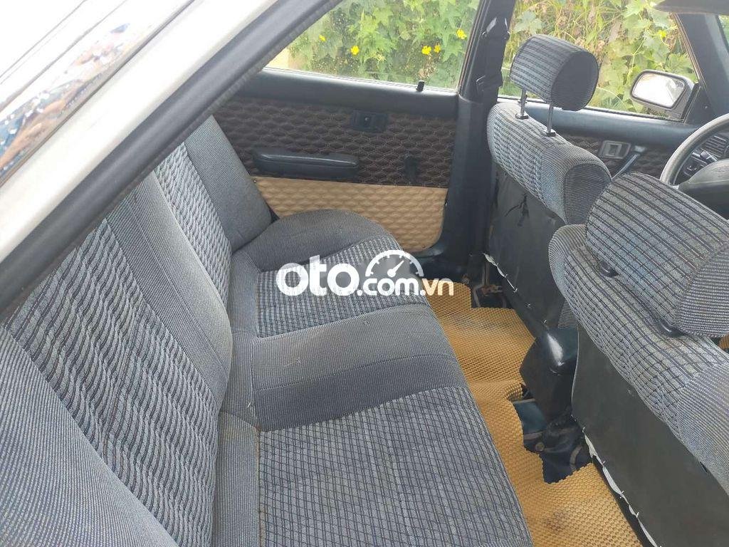 Toyota Carina 1992 - Bán Toyota Carina đời 1992, màu trắng, xe nhập