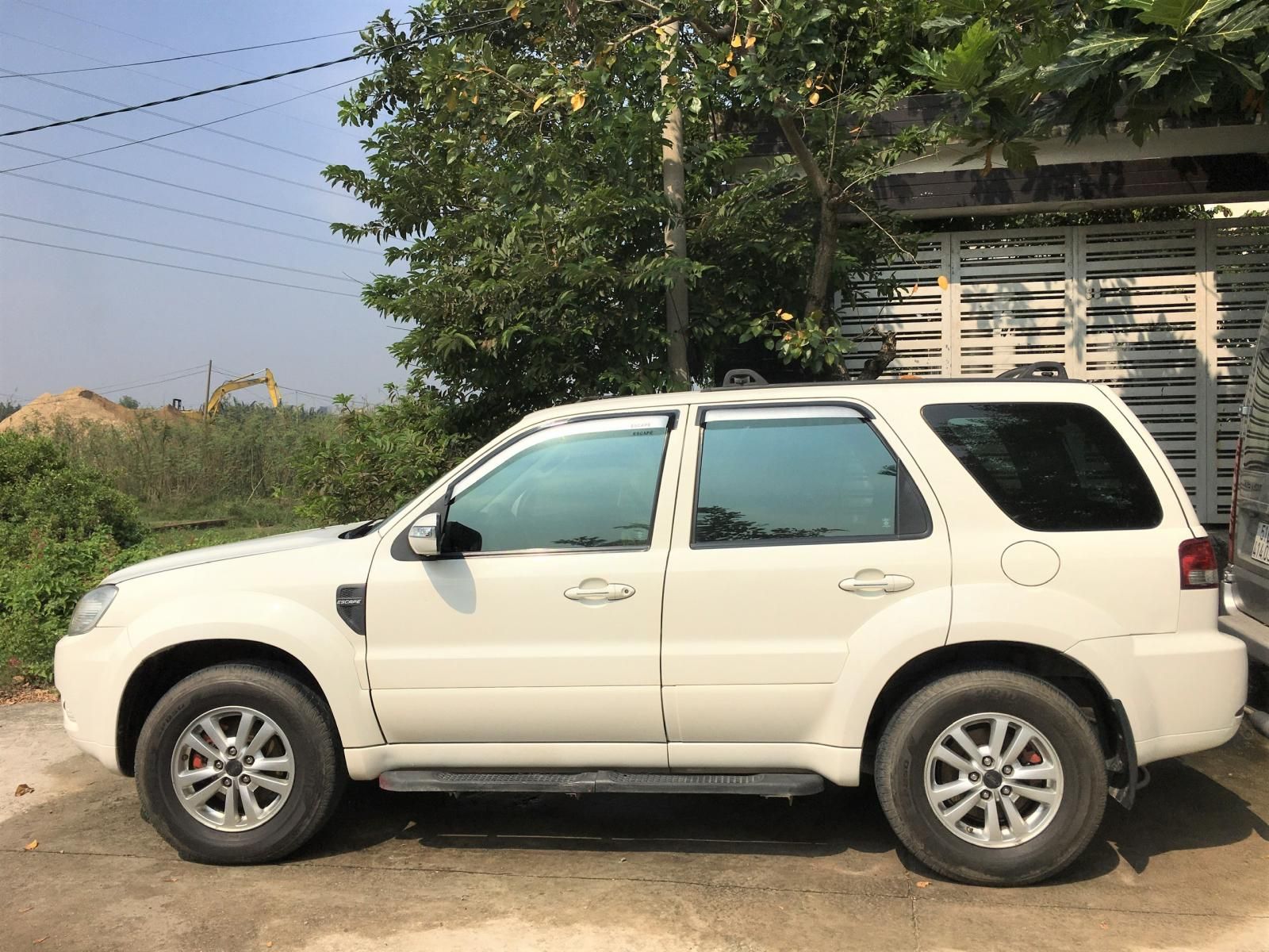 Ford Escape 2012 - Sale cuối nằm - Cần bán xe Ford Escape 2.3 XLS - 2012