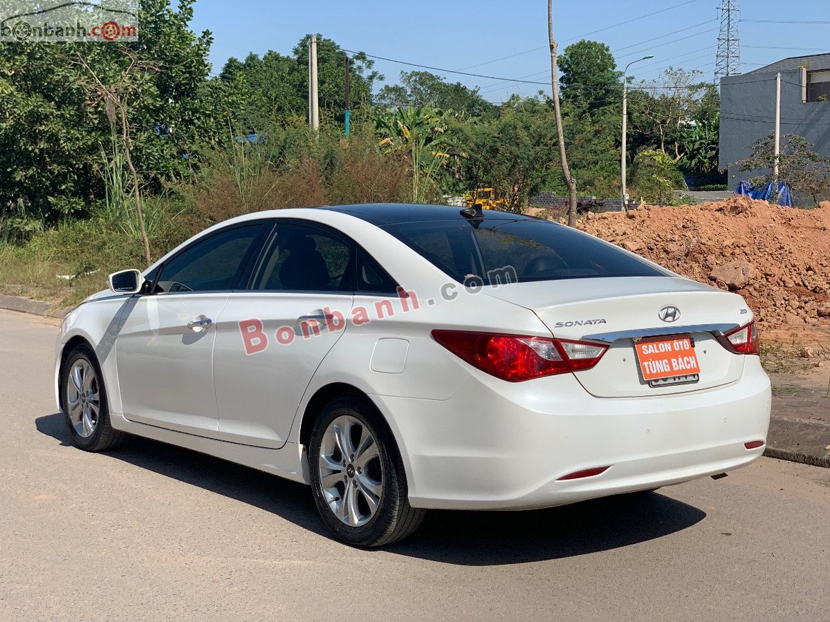 Hyundai Sonata   2.0AT 2010 - Bán Hyundai Sonata 2.0AT năm 2010, màu trắng, xe nhập