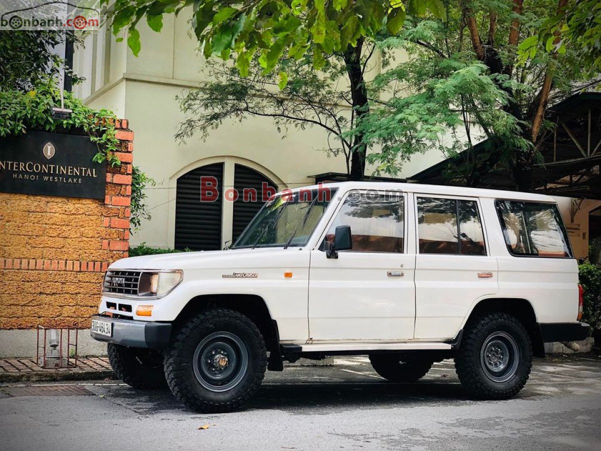 Toyota Land Cruiser 1994 - Bán Toyota Land Cruiser sản xuất 1994, màu trắng, nhập khẩu, giá tốt