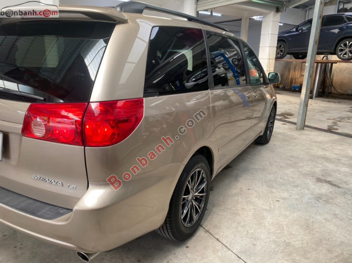 Toyota Sienna 2009 - Cần bán xe Toyota Sienna sản xuất năm 2009, màu vàng, nhập khẩu