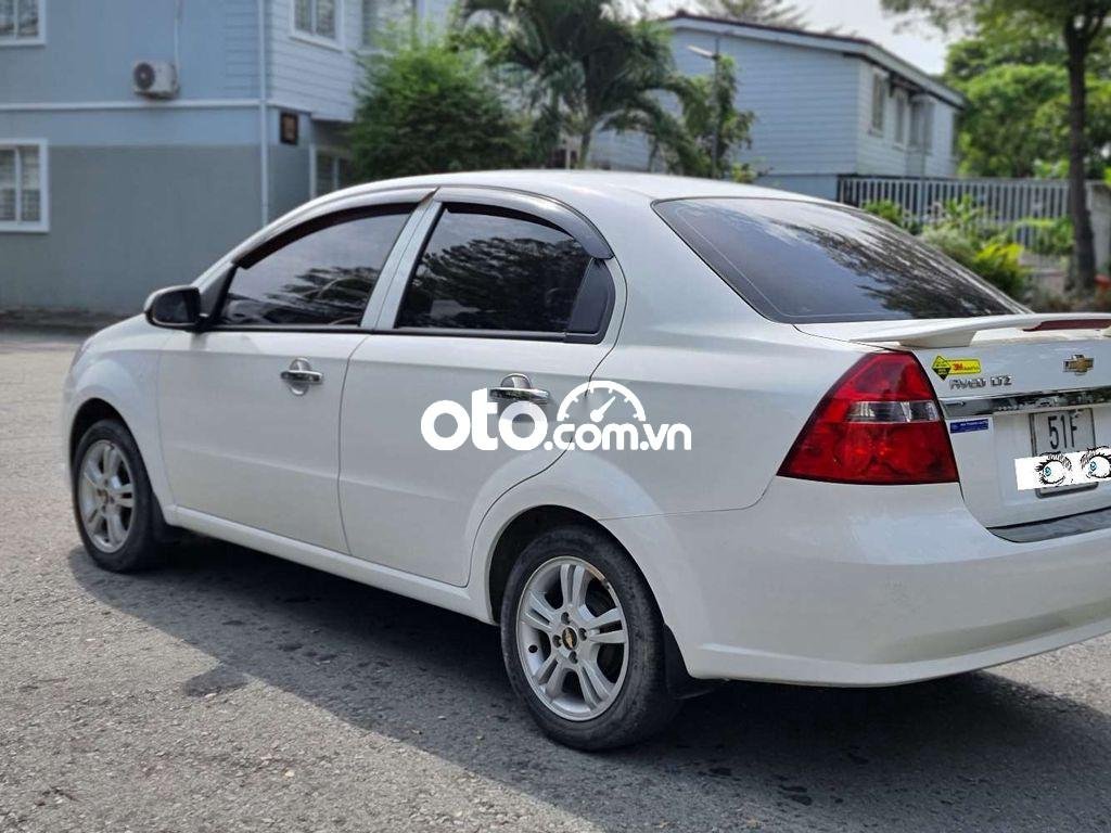 Chevrolet Aveo LTZ  2015 - Cần bán Chevrolet Aveo LTZ đời 2016, màu trắng, giá 255tr