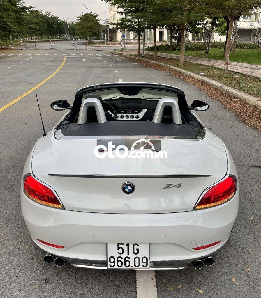 BMW Z4 2010 - Cần bán gấp BMW Z4 đời 2010, màu trắng còn mới