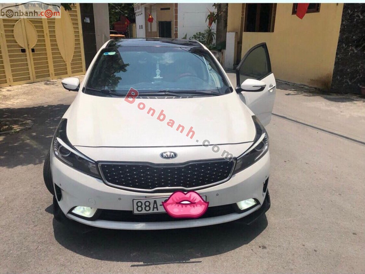 Kia Cerato 2017 - Bán ô tô Kia Cerato đời 2017, màu trắng chính chủ