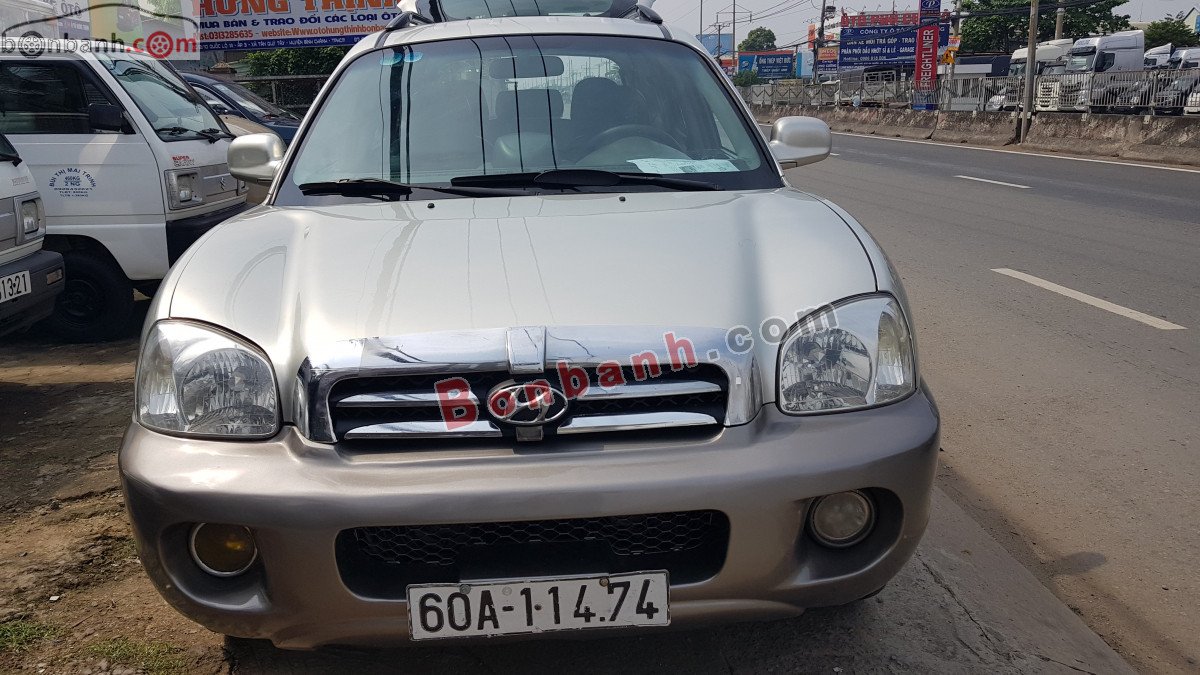 Hyundai Gold 2003 - Bán Hyundai Gold sản xuất năm 2003, màu bạc, xe nhập