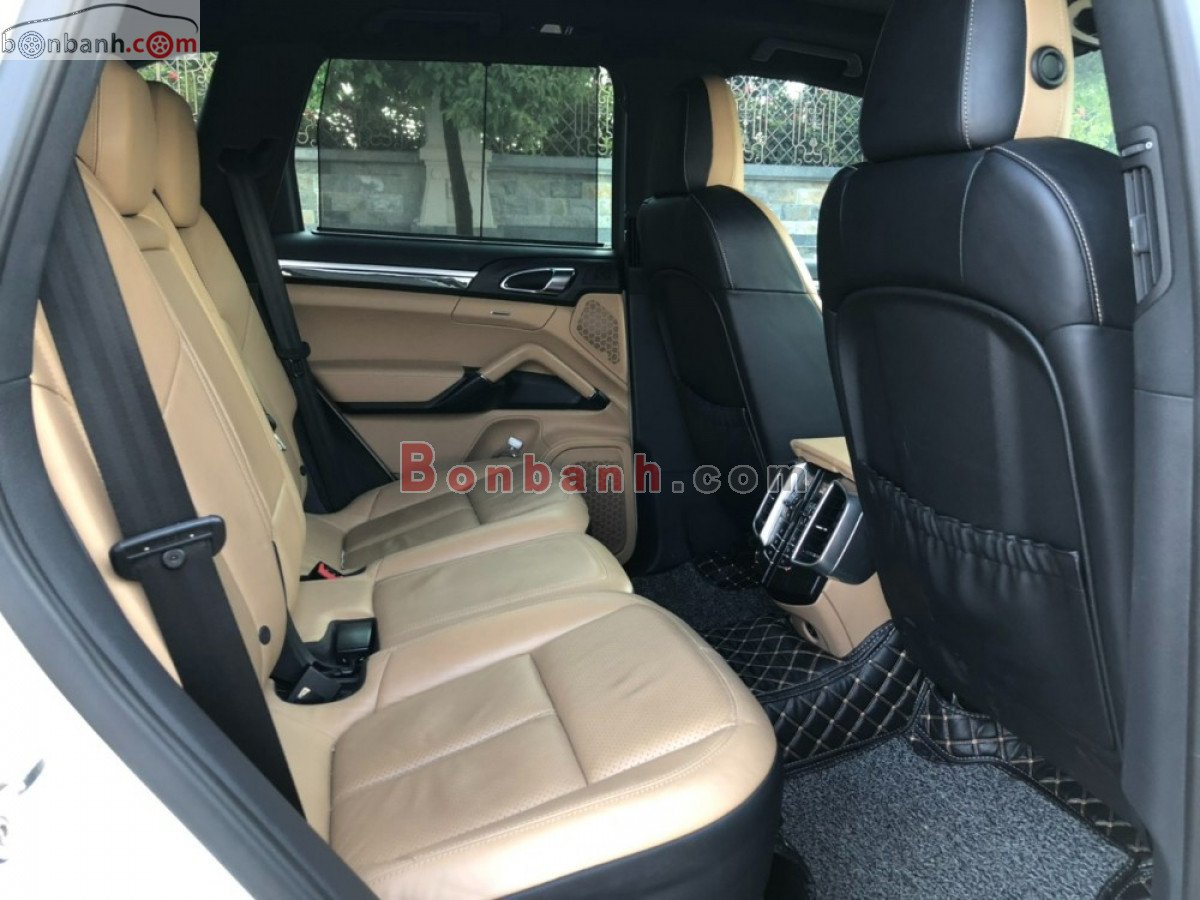 Porsche Cayenne 2014 - Bán xe Porsche Cayenne năm sản xuất 2014, màu trắng, xe nhập