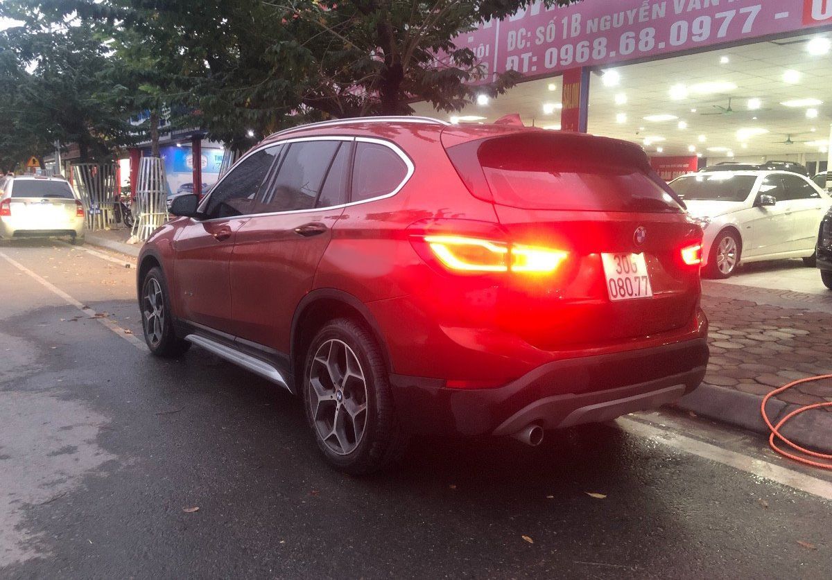 BMW X1 2019 - Cần bán BMW X1 2019, màu đỏ cam, nhập khẩu