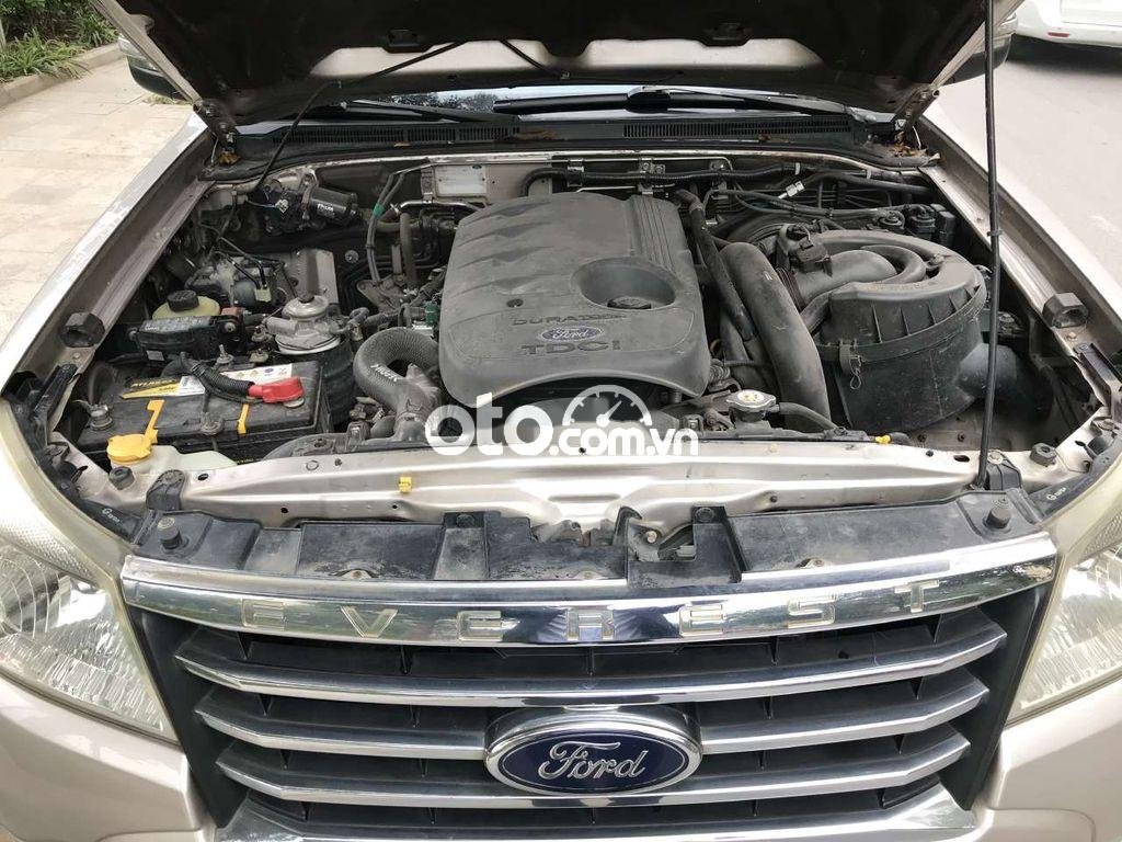 Ford Everest Limited 2011 - Bán ô tô Ford Everest Limited năm sản xuất 2011 số tự động, giá 435tr