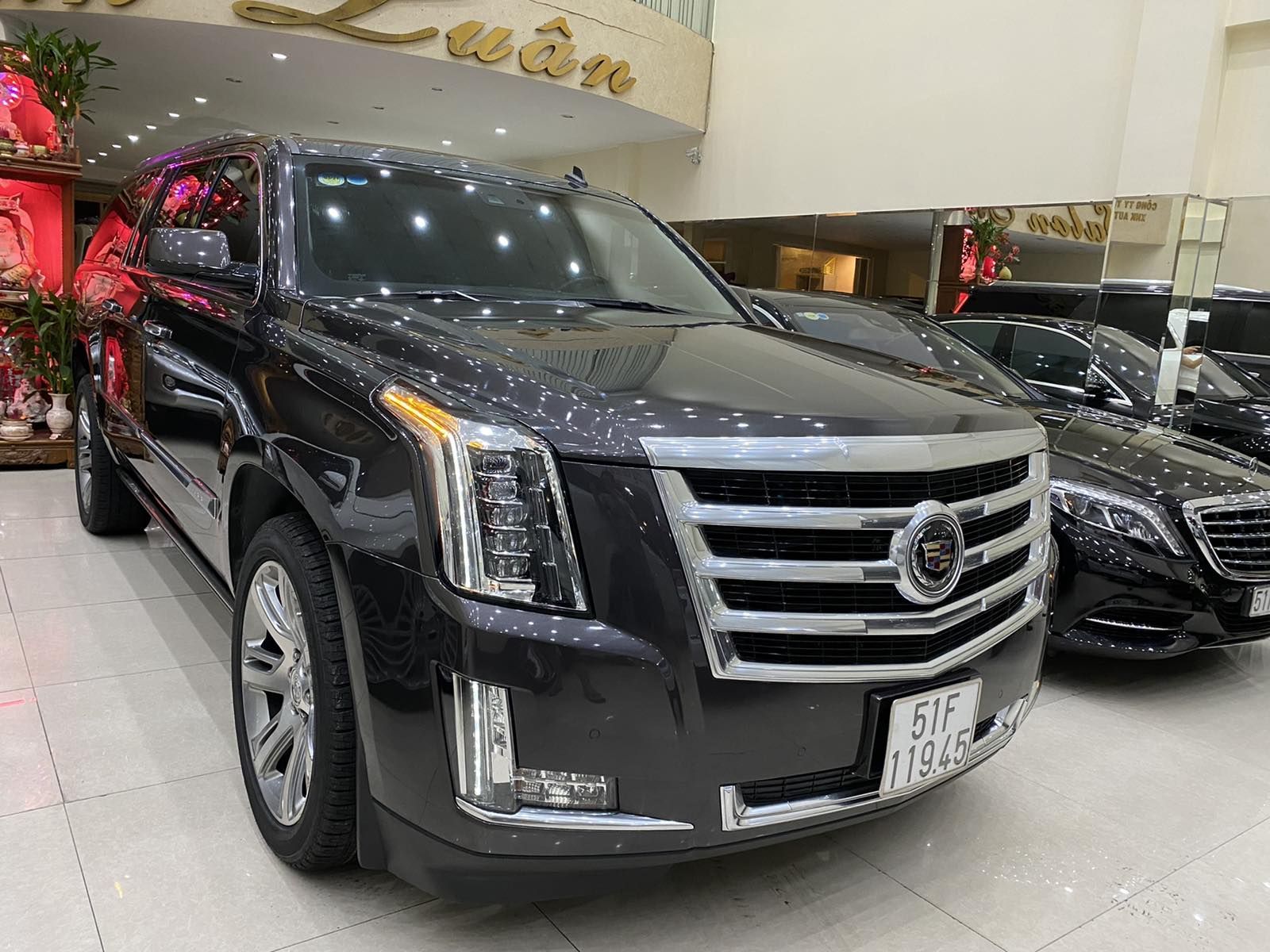 Cadillac Escalade 2015 - Cadillac Escalade ESV Premium đời 2015, màu nâu, nhập khẩu