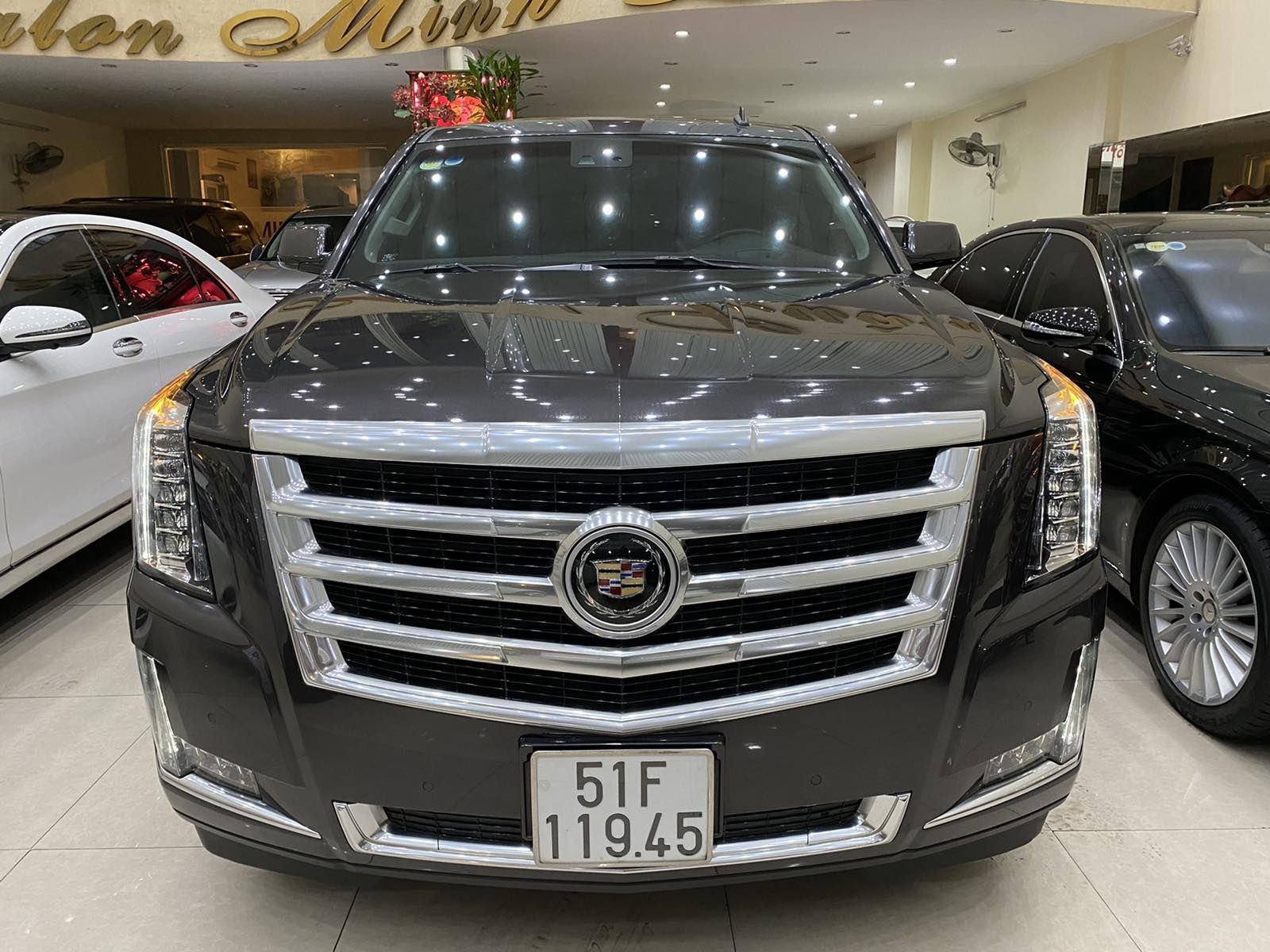 Cadillac Escalade 2015 - Cadillac Escalade ESV Premium đời 2015, màu nâu, nhập khẩu