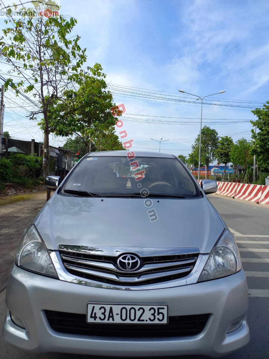 Toyota Innova   G  2010 - Bán Toyota Innova G đời 2010, màu bạc giá cạnh tranh