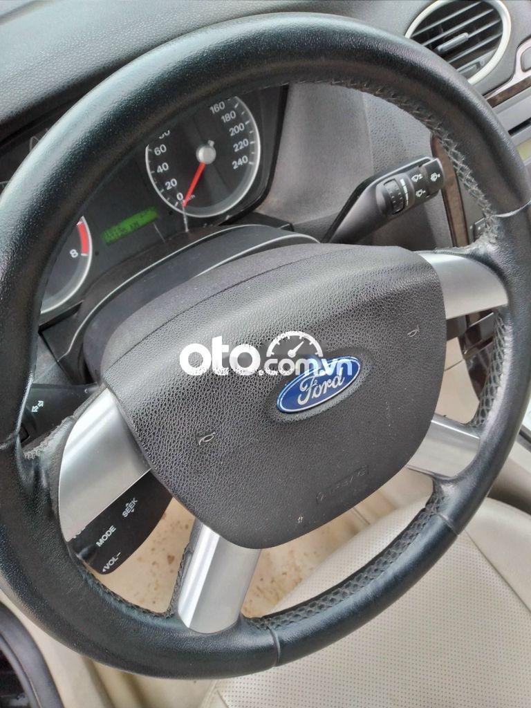 Ford Focus   2006 - Bán Ford Focus đời 2006, màu đen, nhập khẩu nguyên chiếc, giá chỉ 179 triệu