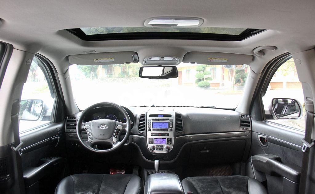 Hyundai Santa Fe 2010 - Bán ô tô Hyundai Santa Fe năm 2010, màu bạc