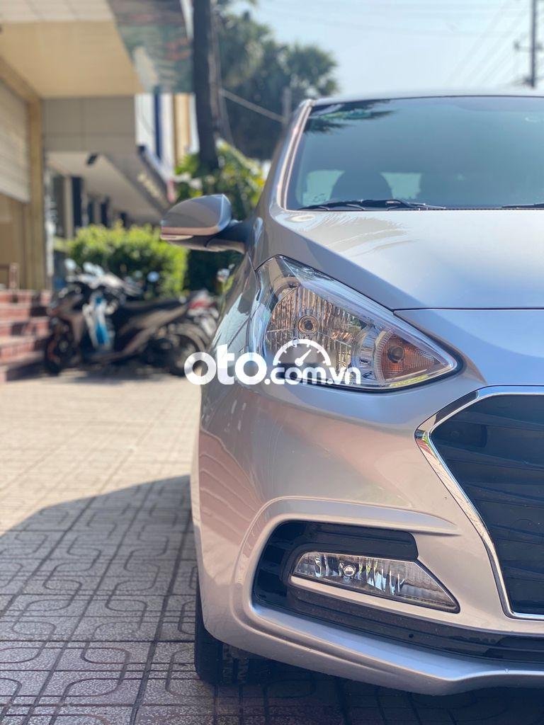 Hyundai Premio 1.2 MT 2019 - Bán Hyundai Grand i10 1.2 MT sản xuất 2019, màu bạc chính chủ