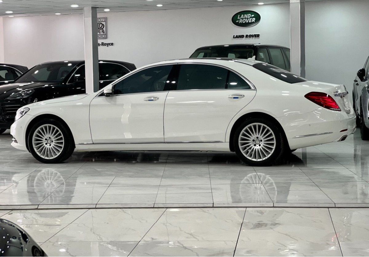 2016 - Cần bán gấp Mercedes S500 sản xuất 2016, màu trắng, nhập khẩu