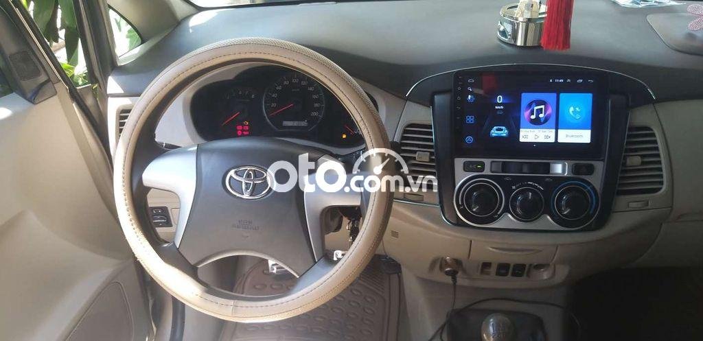 Toyota Innova  2.0G   2015 - Cần bán gấp Toyota Innova 2.0G đời 2015 xe gia đình