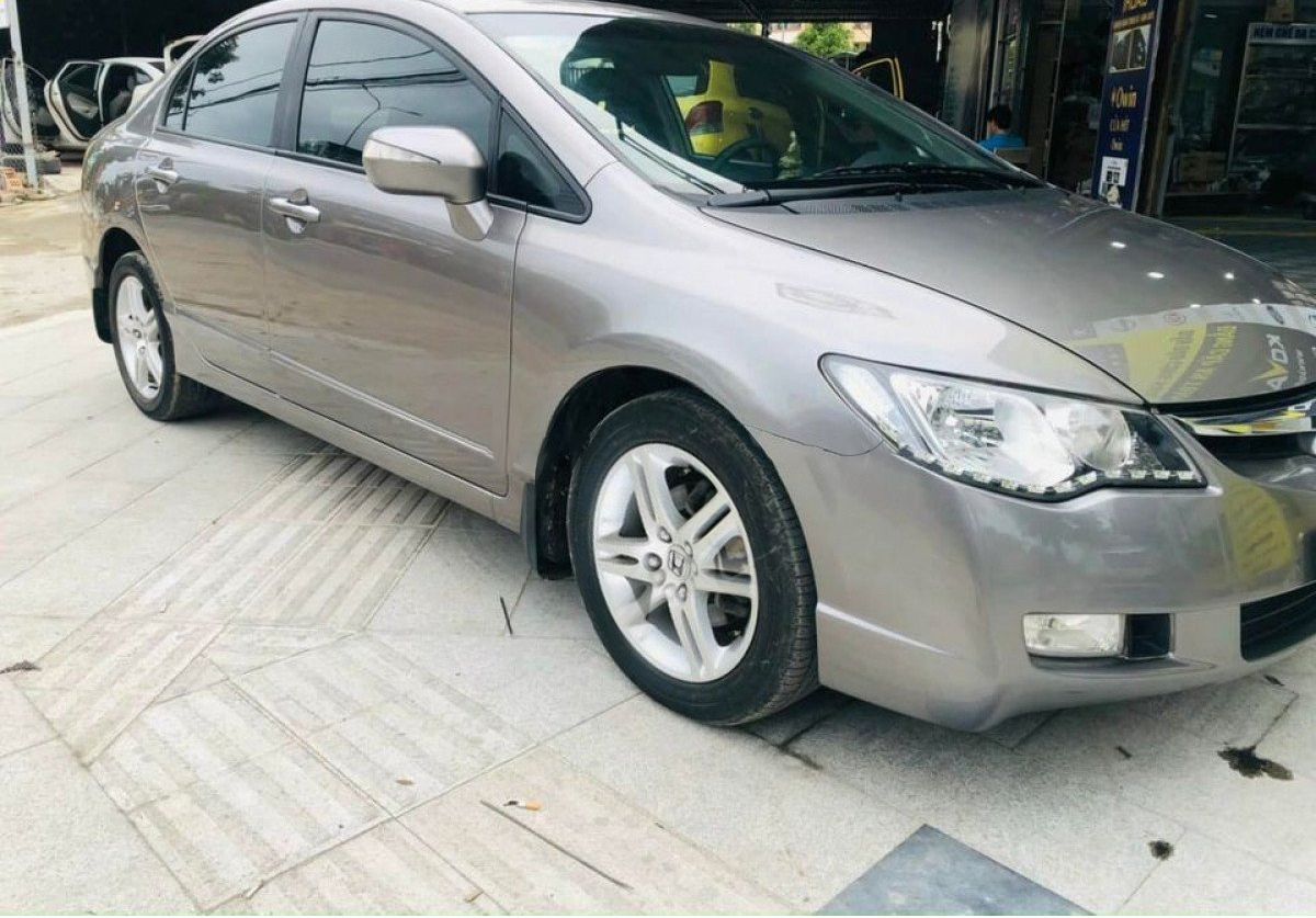 Honda Civic 2008 - Cần bán gấp Honda Civic sản xuất 2008, màu xám xe gia đình