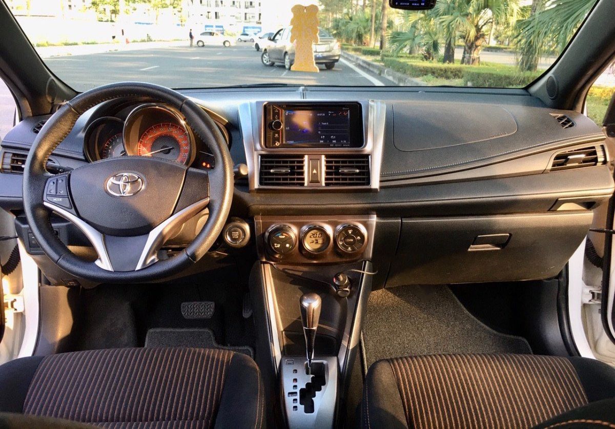 Toyota Yaris   G 2016 - Bán Toyota Yaris G năm 2016, màu trắng, nhập khẩu nguyên chiếc