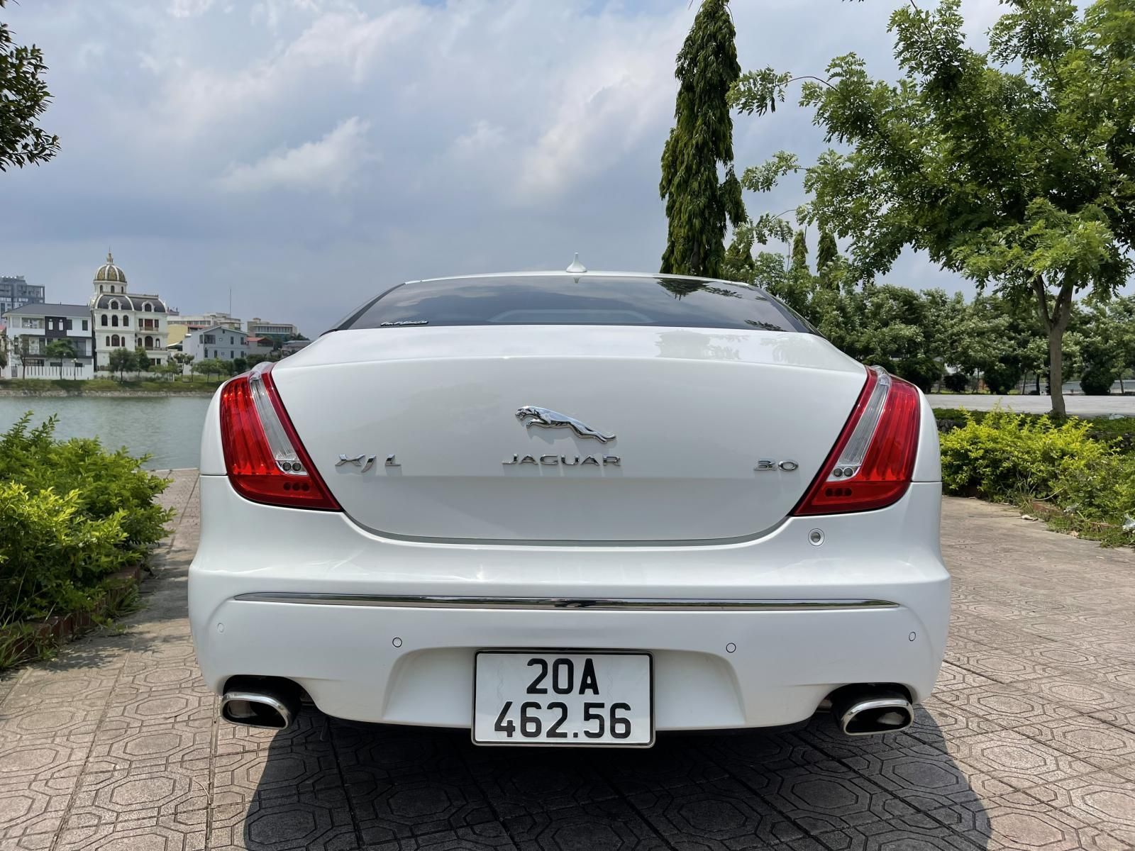 Jaguar XJL 2013 - Cần bán lại xe Jaguar XJL 3.0 Supercharged sản xuất năm 2013, nhập Anh cực mới