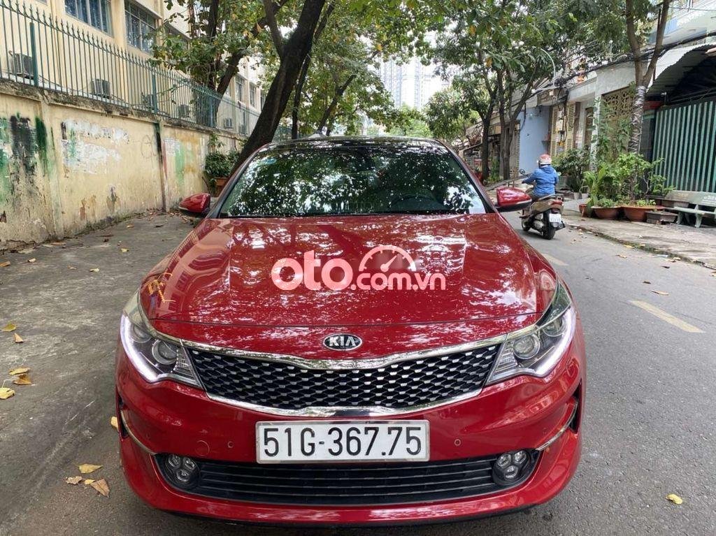 Kia Optima   2.0 GTL 2017 - Bán ô tô Kia Optima 2.0 GTL năm 2017, màu đỏ còn mới