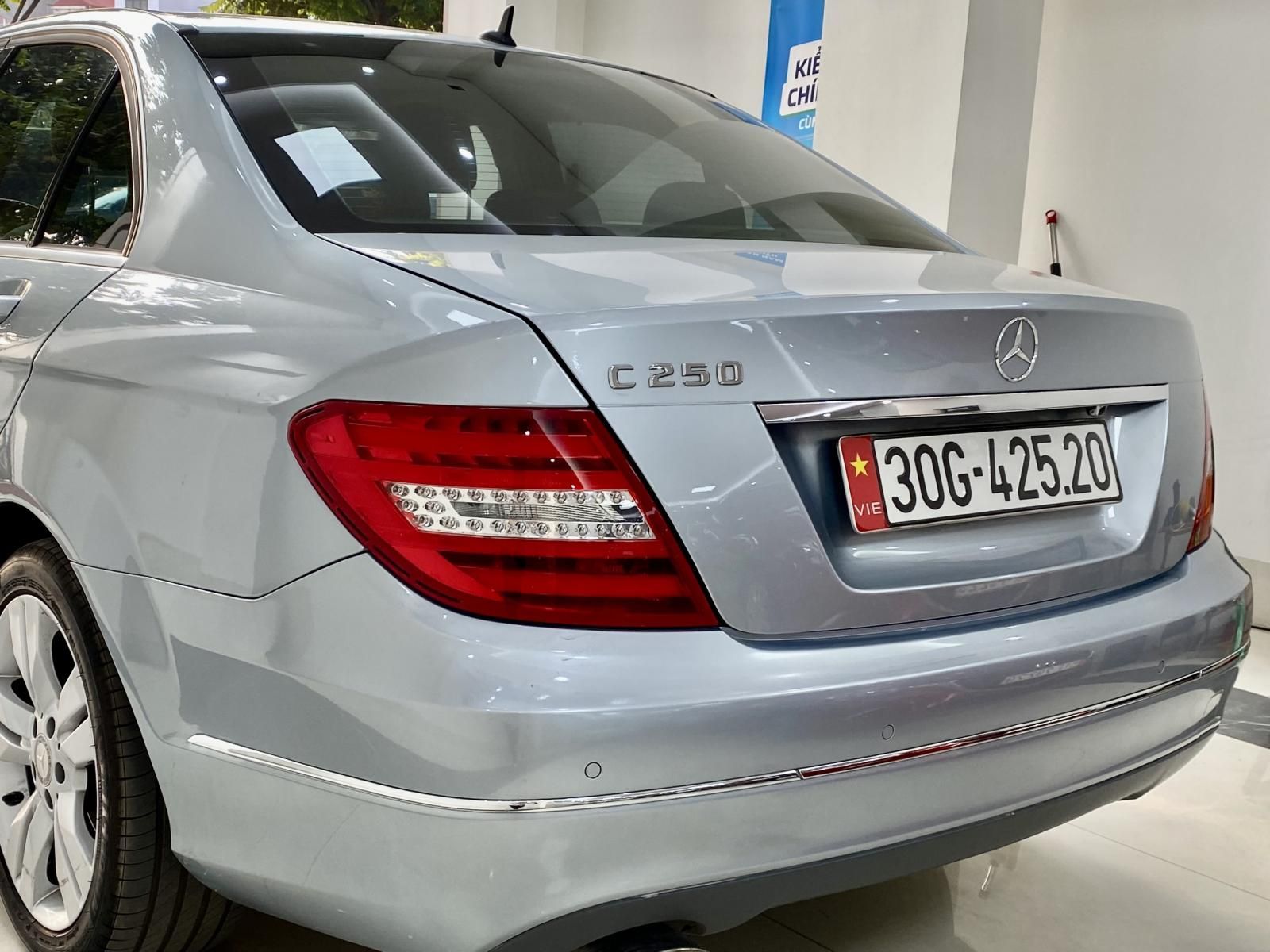 Mercedes-Benz C250 2014 - Bán Mercedes C250 năm 2014 - biển Hà Nội màu cực đẹp khó tìm - giá thương lượng
