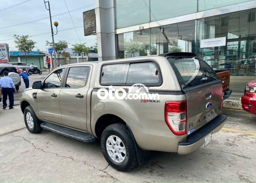 Ford Ranger XLS 4x2 AT 2015 - Cần bán lại xe Ford Ranger XLS 4x2 AT 2015, nhập khẩu