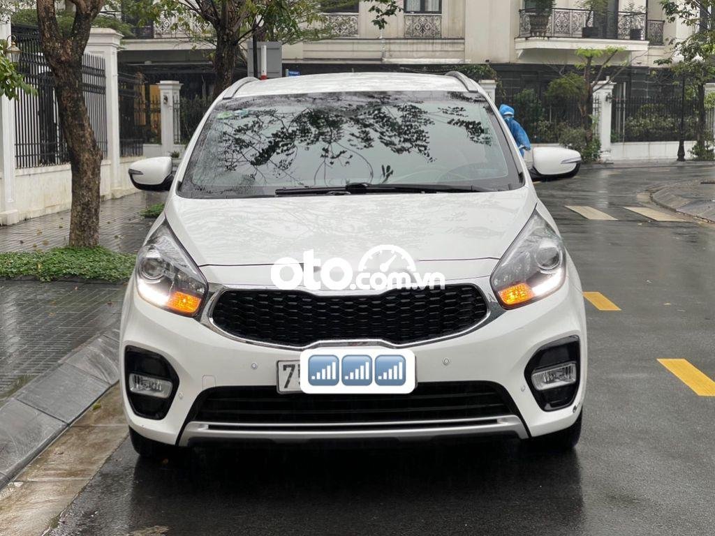 Kia Rondo   2020 - Cần bán Kia Rondo năm 2020, màu trắng, 560tr