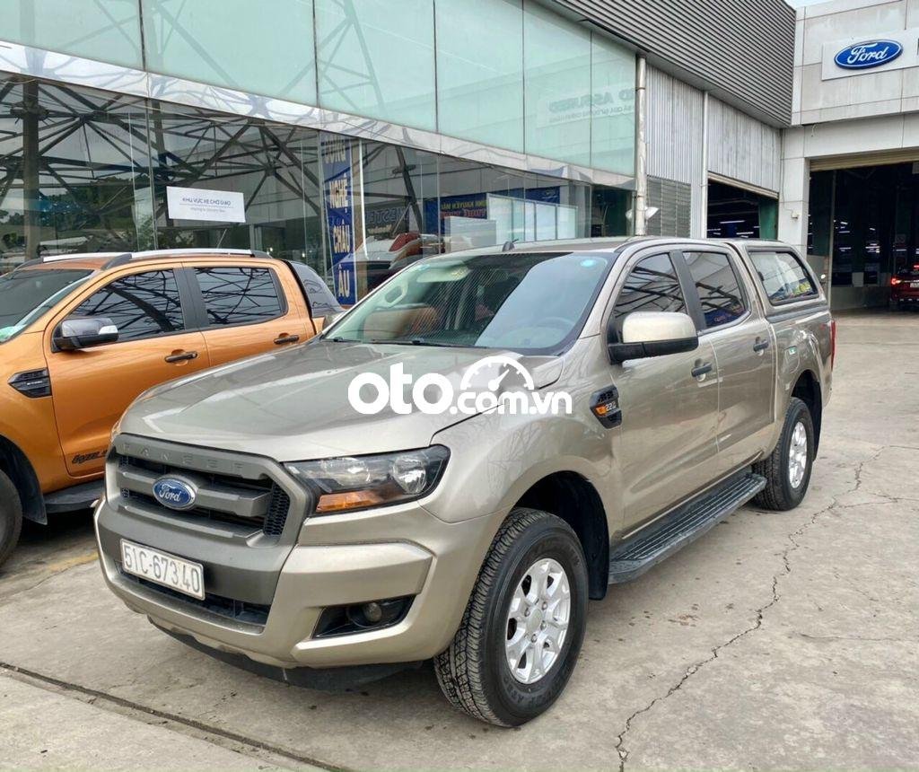 Ford Ranger XLS 4x2 AT 2015 - Cần bán lại xe Ford Ranger XLS 4x2 AT 2015, nhập khẩu