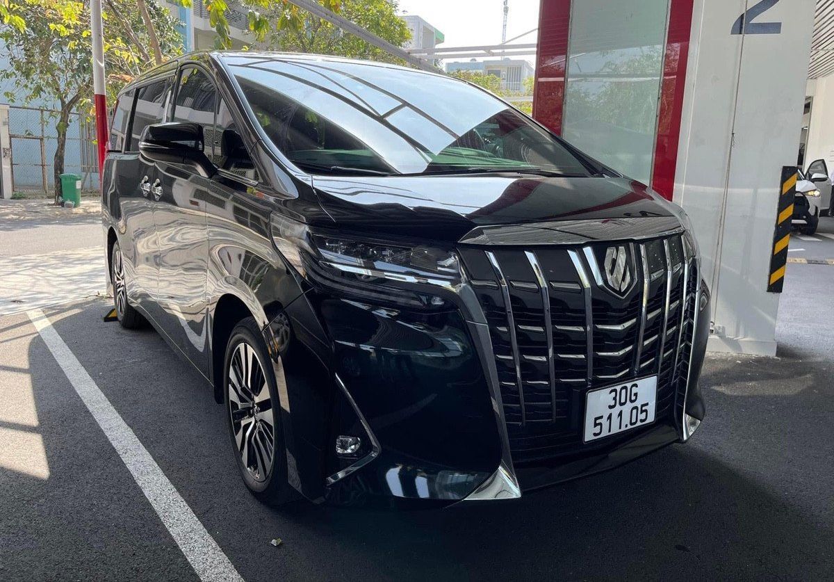 Toyota Alphard 2019 - Cần bán xe Toyota Alphard sản xuất 2019, màu đen, xe nhập