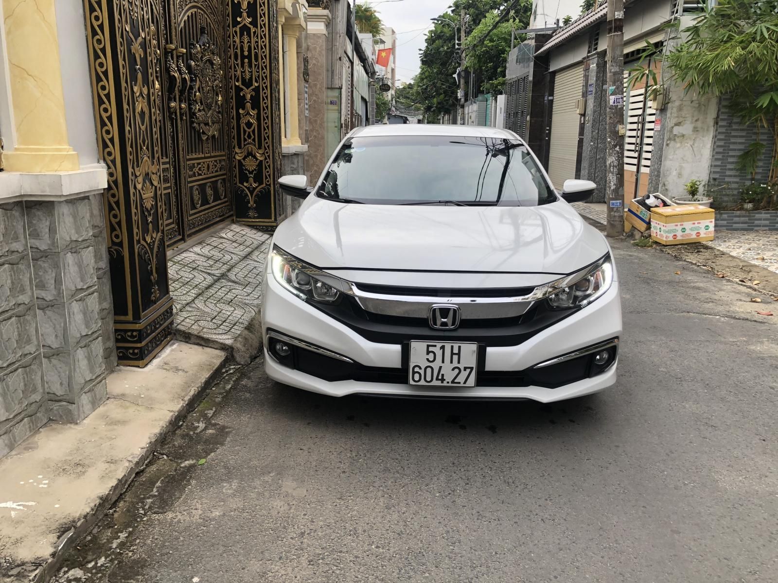 Honda Civic AT 2020 - Cần bán Honda Civic model 2020, số tự động, màu trắng, nhập Thái Lan