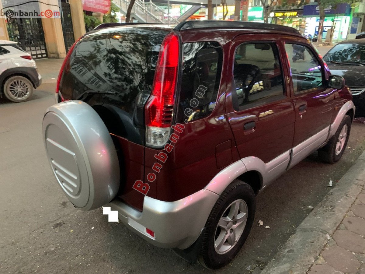 Daihatsu Terios   MT 4WD  2004 - Bán ô tô Daihatsu Terios MT 4WD sản xuất năm 2004, màu đỏ 