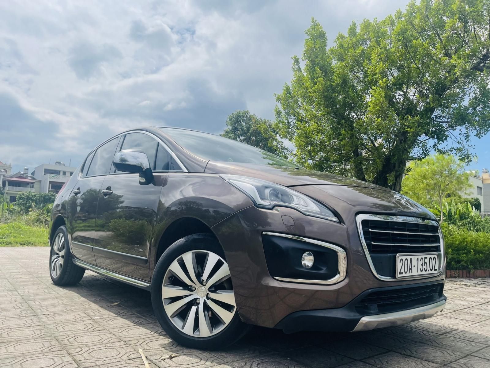 Peugeot 3008 2013 - Bán Peugeot 3008 1.6 AT năm sản xuất 2013, xe nhập Pháp cực mới