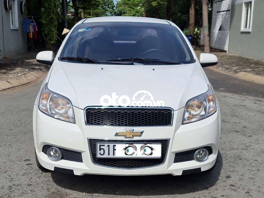 Chevrolet Aveo    2016 - Bán Chevrolet Aveo LTZ năm 2016, màu trắng còn mới