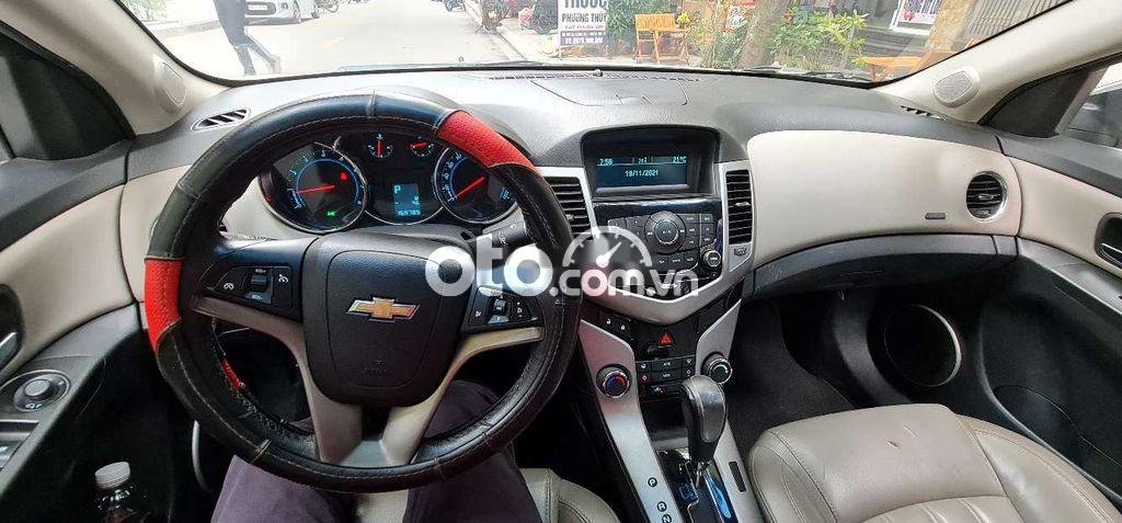 Chevrolet Cruze    LTZ   2015 - Bán Chevrolet Cruze LTZ sản xuất 2015, màu trắng chính chủ