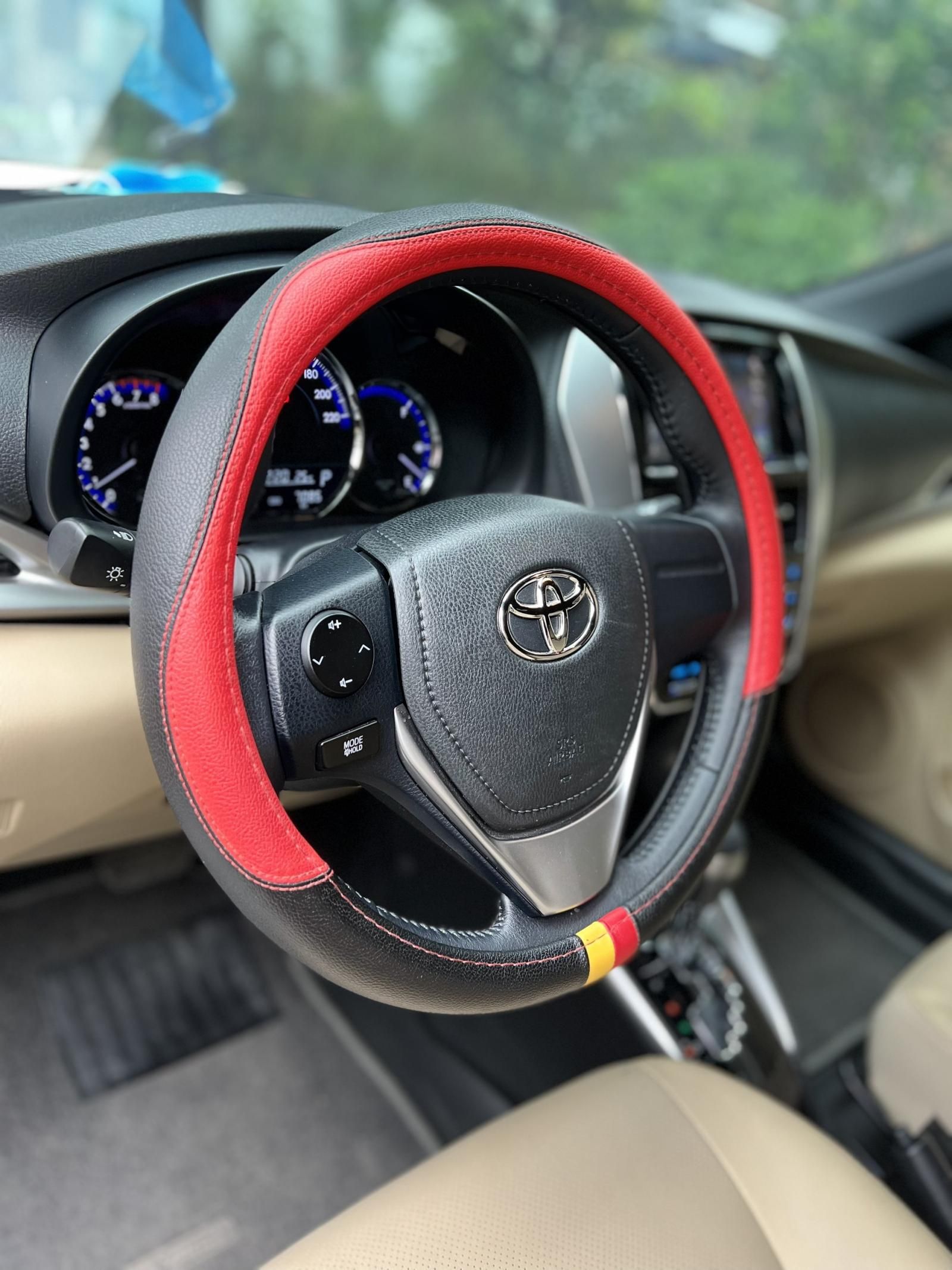 Toyota Yaris 2019 - Bán xe Toyota Yaris 1.5G sản xuất năm 2019