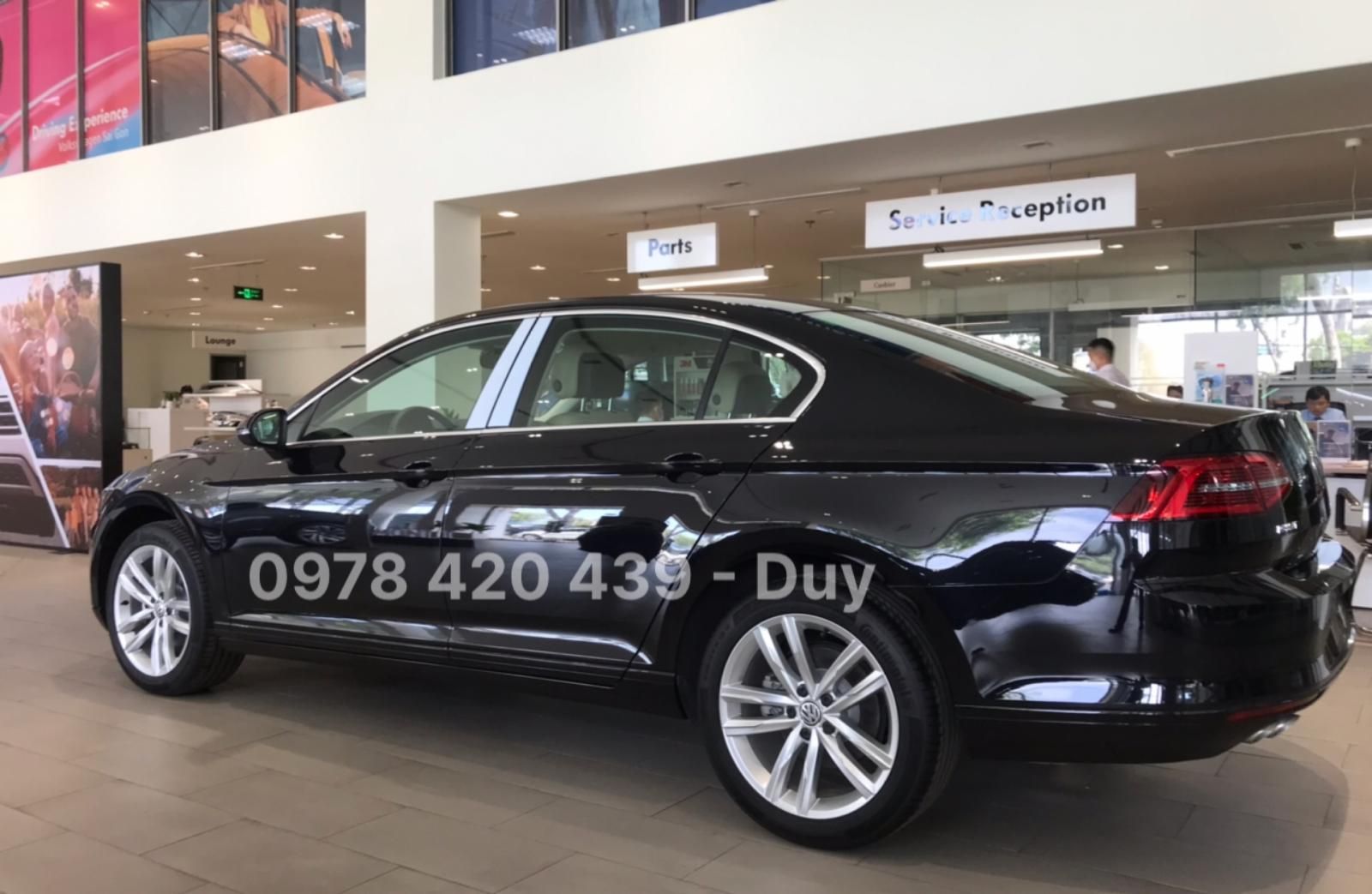 Volkswagen Passat 1.8 TSI 2020 - Volkswagen Passat đen 1.8 TSI - nội thất kem siêu hiếm, giá cực kì ưu đãi cho khách hàng dịp cuối năm