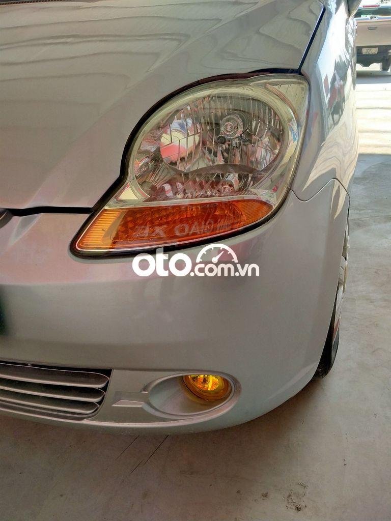 Chevrolet Spark 2009 - Bán Chevrolet Spark LT năm 2009, màu bạc còn mới, giá chỉ 66 triệu